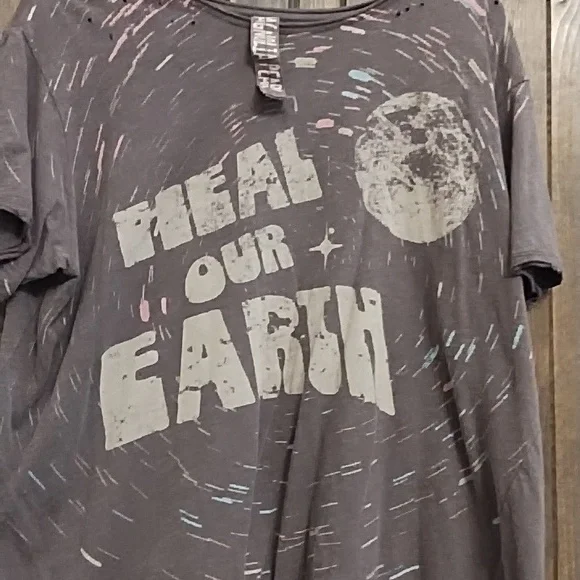 Magnolia Pearl Tee - Picture 3 of 4